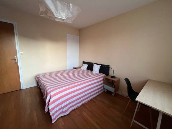 Colocation / Appartement 4 pièces de 80 m², Annecy, Rue Thomas Ruphy / Photo 2