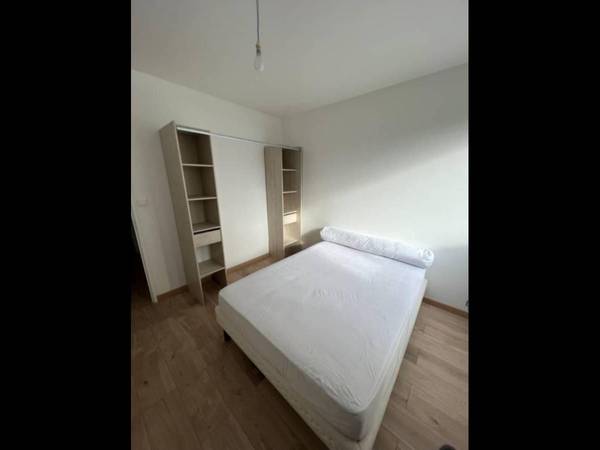 Colocation / Appartement 3 pièces de 61 m², Rennes, Square des Hautes Chalais / Photo 2