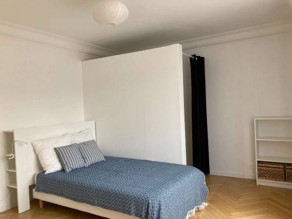 Colocation / Appartement 5 pièces de 120 m², Saint-Étienne, Rue du Onze Novembre / Photo 2