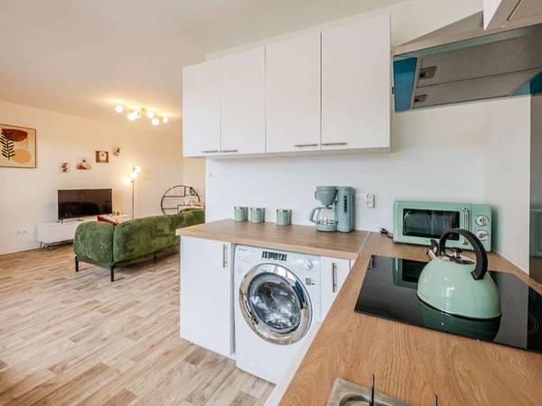 Colocation / Appartement 5 pièces de 85 m², Pontoise, Rue des Écuries / Photo 2