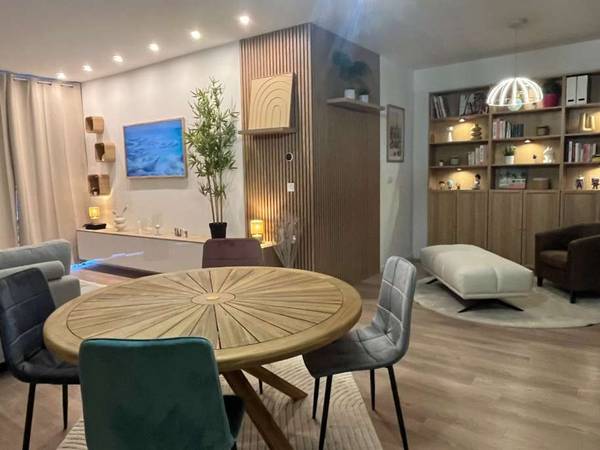Colocation / Appartement 6 pièces de 123 m², Algrange, Rue de la Marne / Photo 2