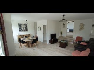 Flatsharing / 5-bedroom house · 120 m², Chemillé-en-Anjou, Rue de la Mariais (Chemillé)