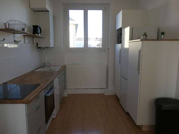 Colocation / Appartement 6 pièces de 83 m², Saint-Nazaire, Rue Auguste Brizeux / Photo 2