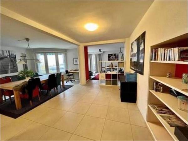 Colocation / Appartement 4 pièces de 160 m², Lausanne, Rue Étraz / Photo 2