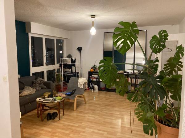 Colocation / Appartement 5 pièces de 89 m², Ivry-sur-Seine, Rue Pierre Et Marie Curie / Photo 2