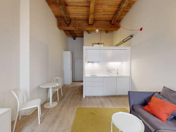 Colocation / Appartement 7 pièces de 162 m², Marseille, Rue de Rome / Photo 2