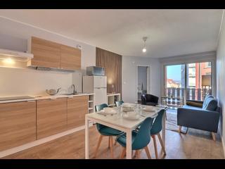 Room share / 4 rooms apartment · 72 m², Saint-Étienne, Rue Francis de Pressense