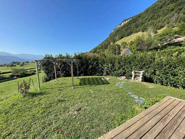 Colocation / Maison 6 pièces de 169 m², La Flachère, Route Rd9 / Photo 4