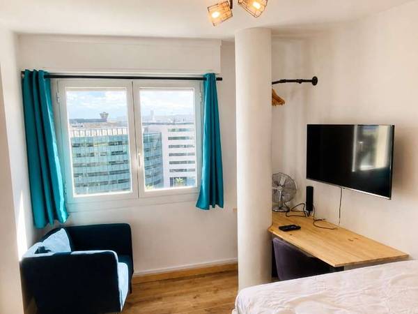 Colocation / Appartement 4 pièces de 65 m², Nice, Avenue Valéry Giscard d'Estaing / Photo 2