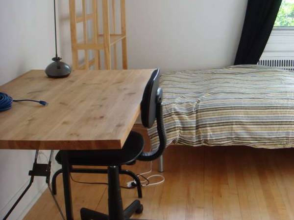 Colocation / Duplex 6 pièces de 100 m², Montréal, Rue Jean-Brillant / Photo 2