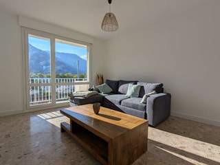 Room share, 4 rooms apartment, Fontaine