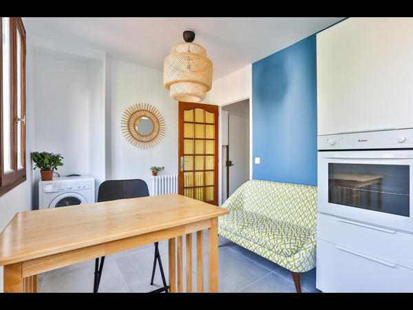 Colocation / Appartement 4 pièces de 71 m², Saint-Denis, Rue Aubert / Photo 2