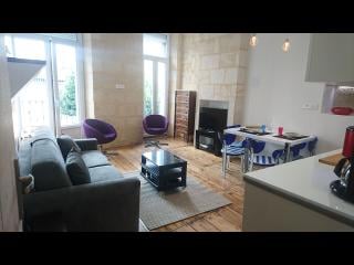 Location / Studio de 24 m², Bordeaux, Rue des Frères Bonie