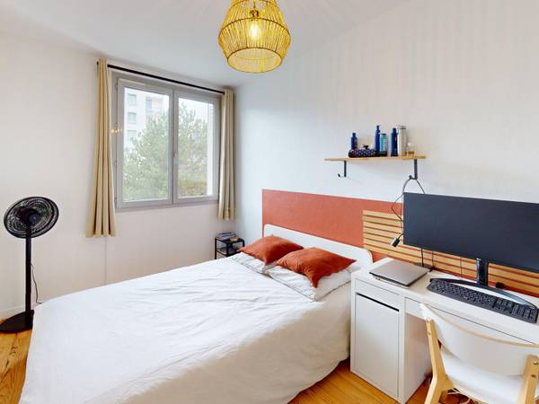 Colocation / Appartement 4 pièces de 72 m², Clermont-Ferrand, Rue Sully / Photo 2