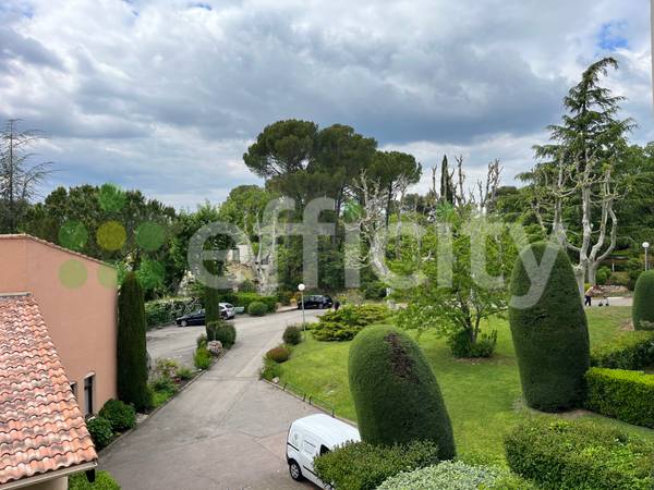 Location / Appartement 1 pièce de 35 m², Aix-en-Provence, Avenue du Général Preaud / Photo 4