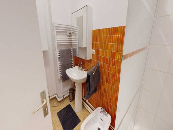 Flatsharing / 3-bedroom flat · 80 m², Lyon, Rue Sully / Photo 9