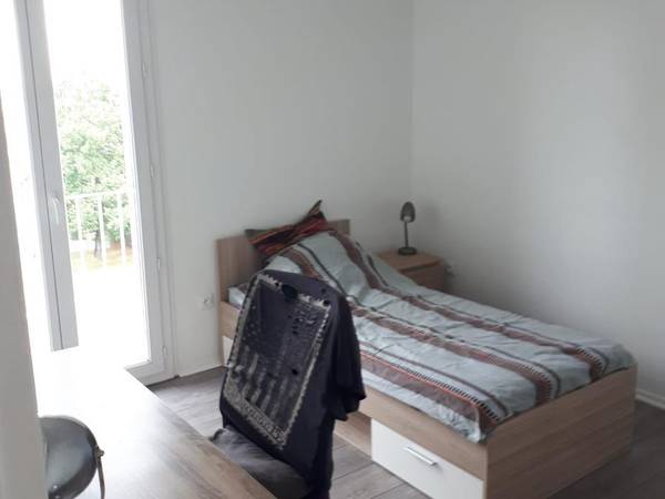 Colocation / Appartement 3 pièces de 68 m², Troyes, Bis Av Anatole France / Photo 2