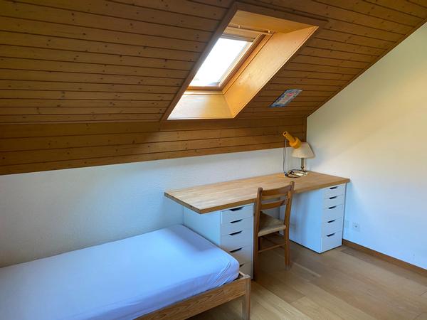 Colocation / Appartement 4 pièces de 80 m², Onex, Chemin du Barbolet / Photo 2