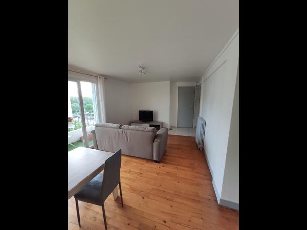 Colocation / Appartement 4 pièces de 70 m², Toulouse, Place André Daste / Photo 2