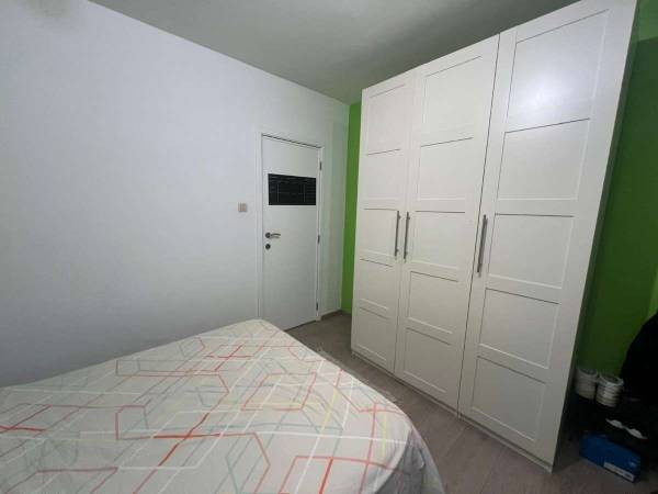 Colocation / Appartement 7 pièces de 110 m², Liège, Place des Déportés / Photo 2