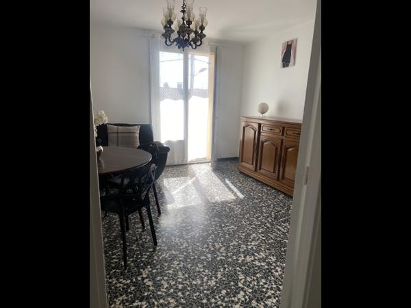 Colocation / Appartement 5 pièces de 75 m², Montpellier, Rue Vincent Euvrard / Photo 2