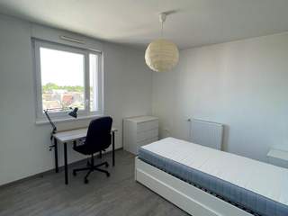 Colocation / 1 room apartment · 79 m², Strasbourg, Avenue François Mitterand