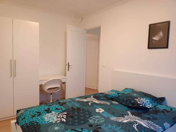 Colocation / Appartement 4 pièces de 55 m², Melun, Avenue Armand de la Rochette / Photo 2