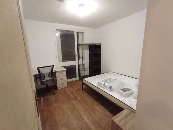 Chambre pour étudiant / Appartement 4 pièces de 72 m², Rennes, Square de Poméranie / Photo 2