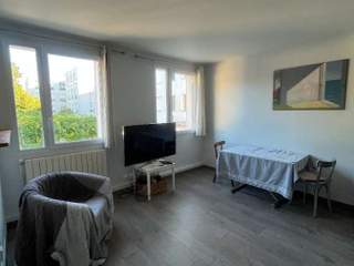 Room share, 3 rooms apartment, Le Chesnay-Rocquencourt