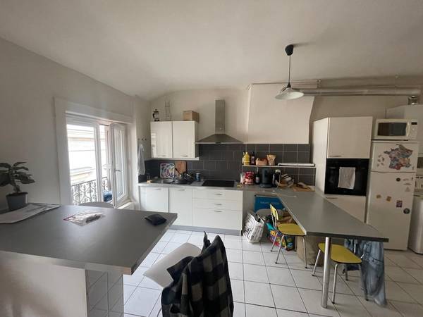 Location / Appartement 2 pièces de 50 m², Saint-Étienne, Rue Gérentet / Photo 2