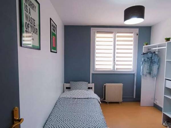 Colocation / Appartement 3 pièces de 68 m², Amiens, Rue Georges Guynemer / Photo 2