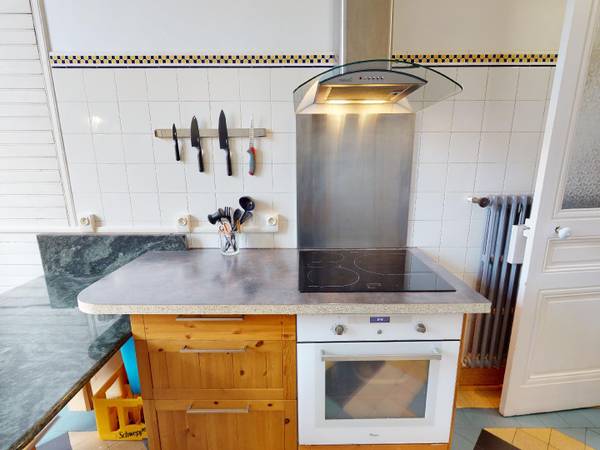 Location / Appartement 4 pièces de 133 m², Saint-Étienne, Rue Marengo / Photo 2