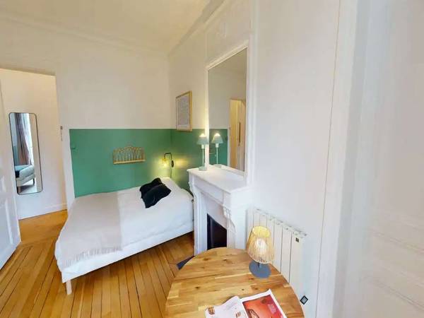 Colocation / Appartement 5 pièces de 55 m², Paris, Rue des Cloÿs / Photo 2