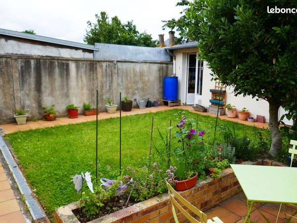 Location / Maison 4 pièces de 70 m², Rennes, Rue Saint-Hélier / Photo 2