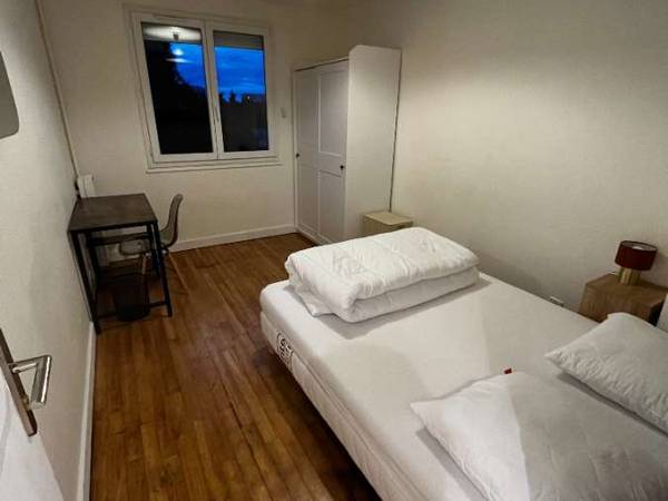 Colocation / Appartement 5 pièces de 73 m², Houilles, Rue Lavoisier / Photo 8