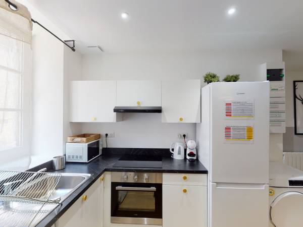 Colocation / Appartement 5 pièces de 73 m², Clermont-Ferrand, Rue d'Enfer / Photo 2