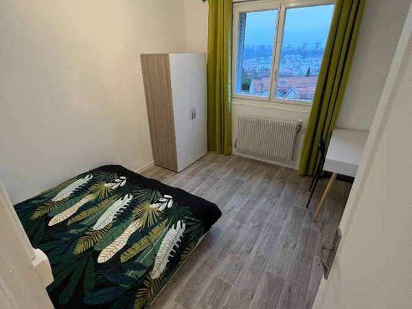 Colocation / Appartement 4 pièces de 70 m², Lyon, Rue de Montribloud / Photo 2