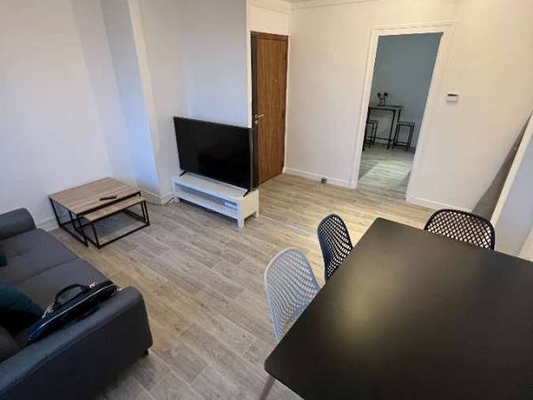 Colocation / Appartement 4 pièces de 70 m², Lyon, Rue de Montribloud / Photo 6