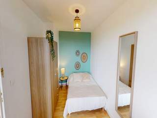 Colocation / Appartement 4 pièces de 80 m², Clichy, Rue du Chemin Vert