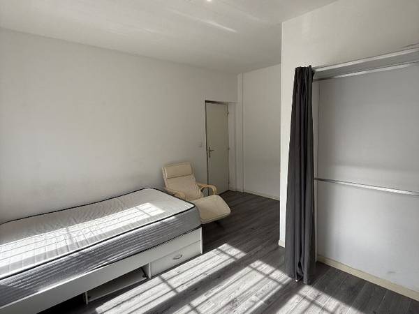 Colocation / Immeuble 10 pièces de 20 m², Roubaix, Rue Saint Antoine / Photo 14