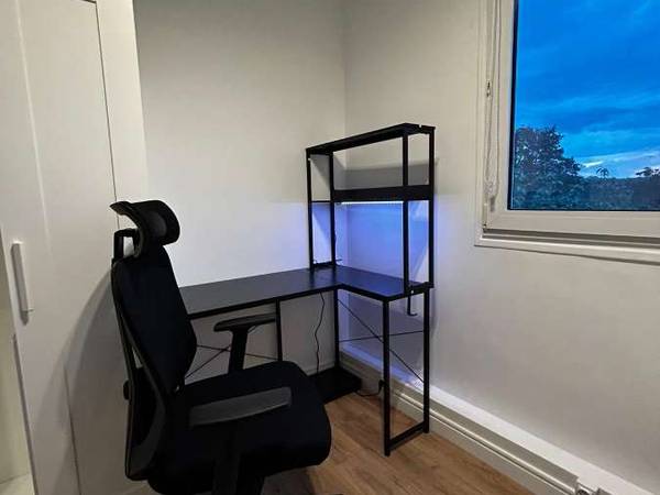 Colocation / Appartement 3 pièces de 56 m², Poissy, Rue du Pont Ancien / Photo 2