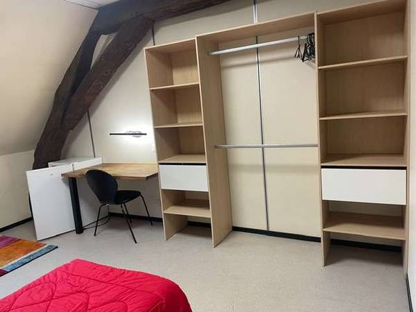 Colocation / Maison 6 pièces de 120 m², Orléans, Rue des Grands Champs / Photo 2