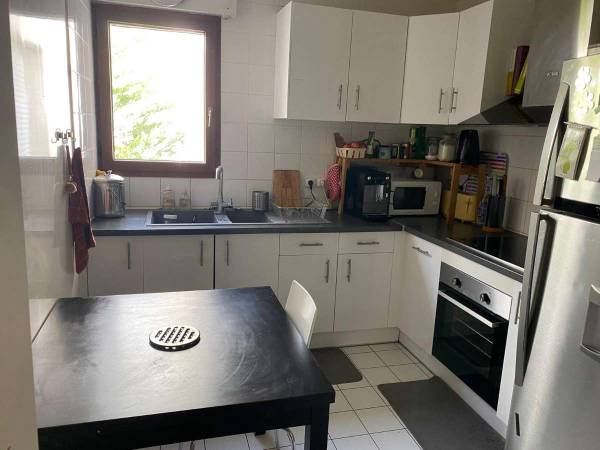Colocation / Appartement 4 pièces de 85 m², Paris, Rue du Morvan / Photo 2