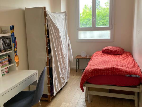 Chambre chez l'habitant / Appartement 4 pièces de 82 m², Montreuil, Boulevard de Chanzy / Photo 2