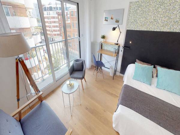 Colocation / Appartement 5 pièces de 110 m², Paris, Rue des Morillons / Photo 2