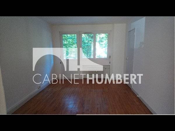 Location / Appartement 3 pièces de 58 m², Saint-Étienne, 105 111 Bis Cours Fauriel / Photo 2