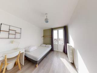 Room share / 3 rooms apartment · 68 m², Bordeaux, Cours Edouard Vaillant