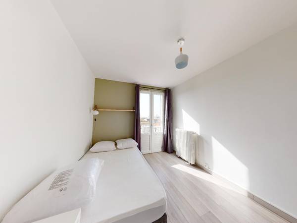 Colocation / Appartement 3 pièces de 68 m², Bordeaux, Cours Edouard Vaillant / Photo 2