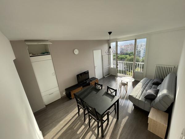 Colocation / Appartement 6 pièces de 70 m², Grenoble, Avenue Marcelin Berthelot / Photo 2