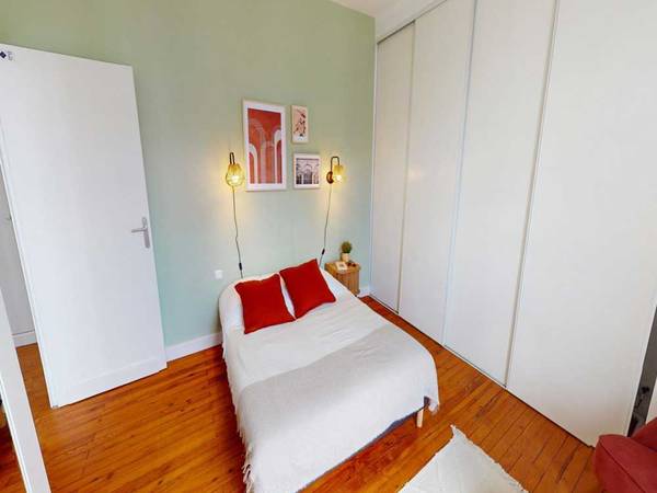 Colocation / Appartement 7 pièces de 170 m², Bordeaux, Rue du Jardin Public / Photo 2